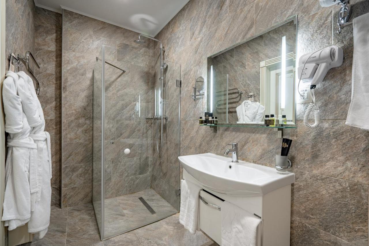 Imperial Palace Hotel Minsk Dış mekan fotoğraf