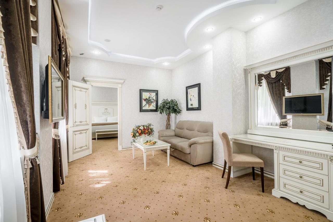 Imperial Palace Hotel Minsk Dış mekan fotoğraf