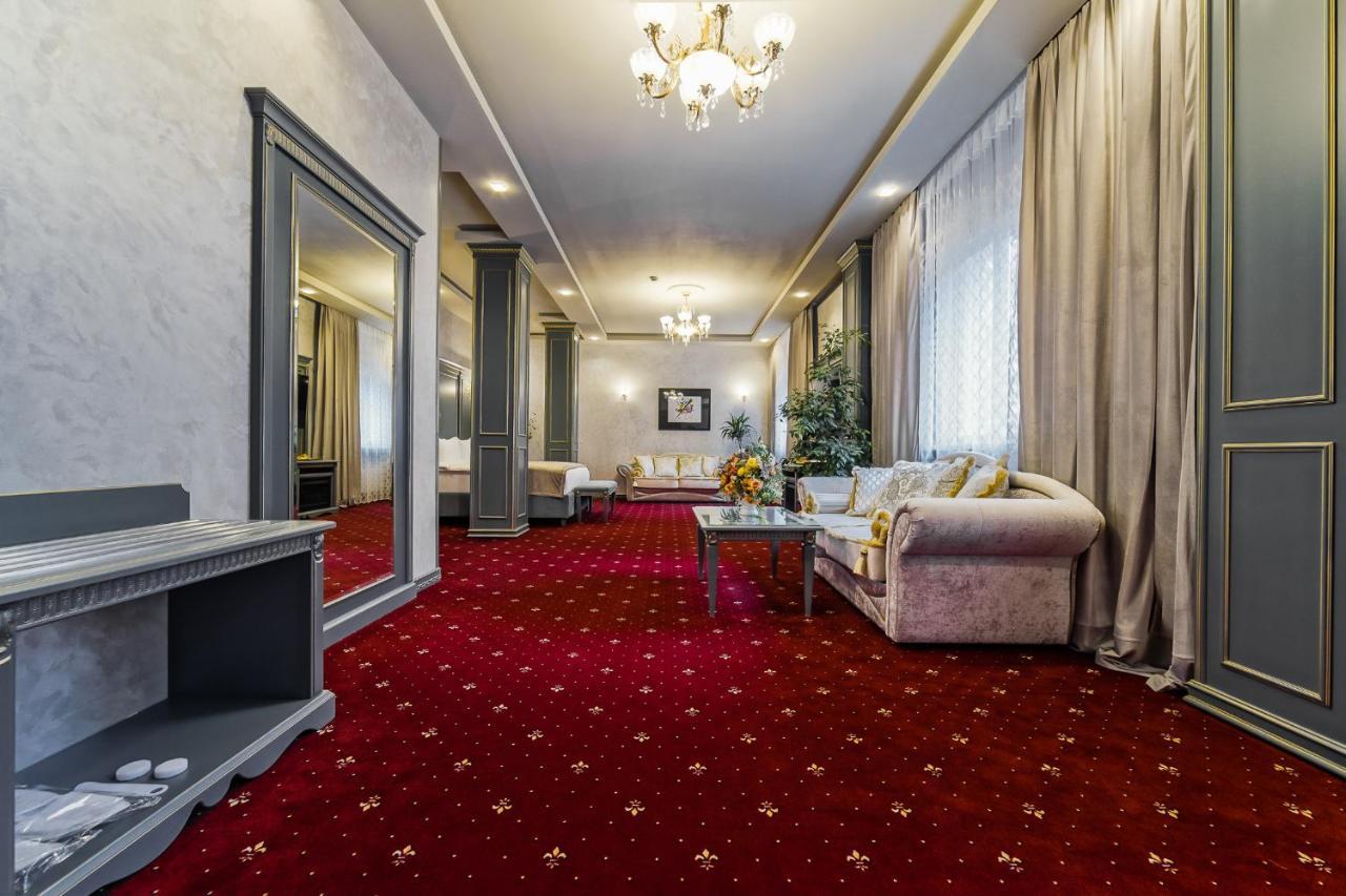 Imperial Palace Hotel Minsk Dış mekan fotoğraf